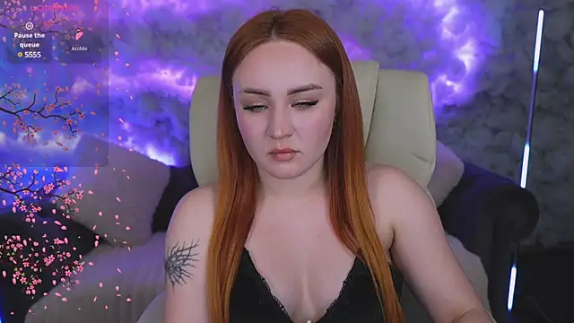 Snapshot of LovelyBell chatting on March 19, 8:00 pm LovelyBell online show from March 19, 8:00 pm