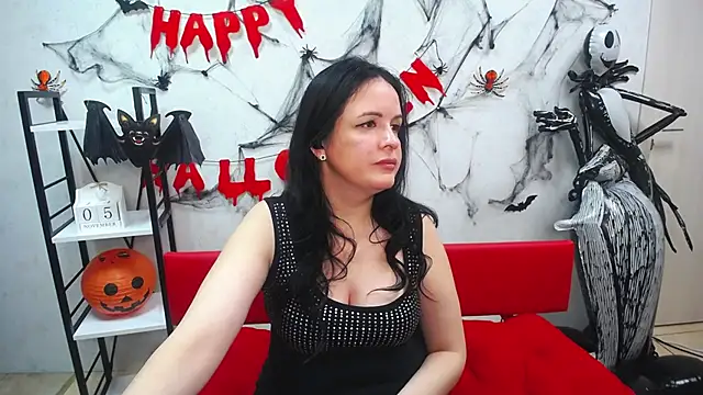 Snapshot of TayaBoret chatting on November 5, 7:06 pm TayaBoret online show from November 5, 7:06 pm