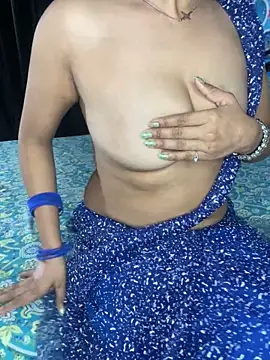 Snapshot of Hot_royalbhabhi chatting on February 19, 4:44 pm Hot royalbhabhi online show from February 19, 4:44 pm