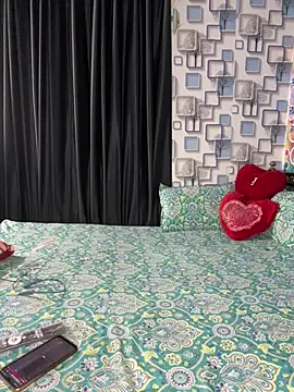 Snapshot of Hot_royalbhabhi chatting on February 18, 1:33 pm Hot royalbhabhi online show from February 18, 1:33 pm