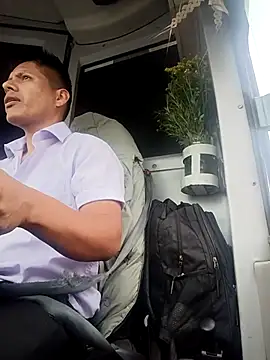 Snapshot of alexchir4 chatting on November 11, 12:55 pm alexchir4 online show from November 11, 12:55 pm