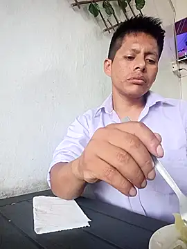 Snapshot of alexchir4 chatting on November 12, 4:00 pm alexchir4 online show from November 12, 4:00 pm