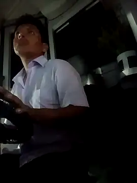 Snapshot of alexchir4 chatting on November 24, 9:42 am alexchir4 online show from November 24, 9:42 am