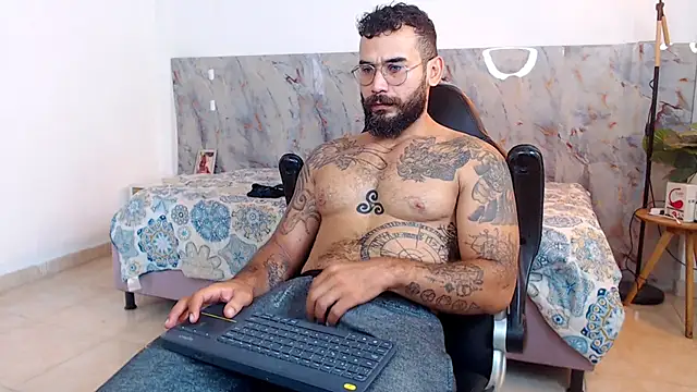 hanz col online show from November 30, 11:44 am