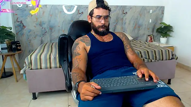 hanz col online show from April 9, 4:36 am