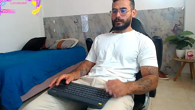 hanz col online show from November 4, 12:20 pm