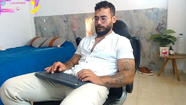 hanz col online show from November 6, 11:25 am