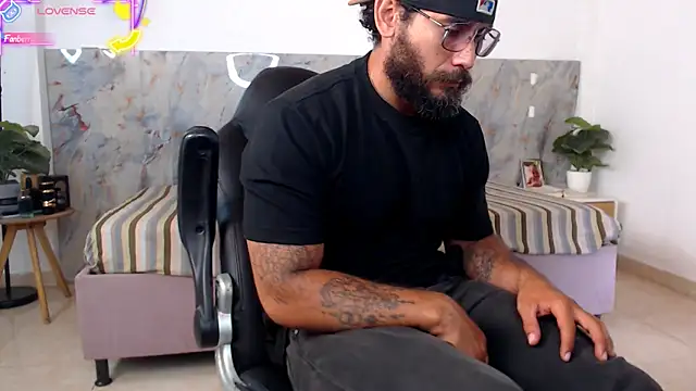 hanz col online show from April 15, 2:32 pm