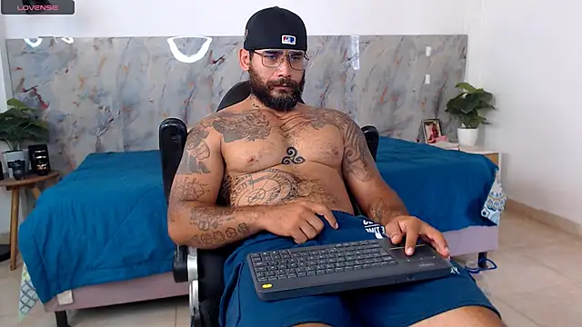 hanz col online show from March 9, 3:59 pm