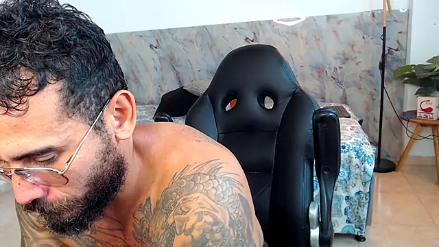 hanz col online show from November 18, 3:32 am