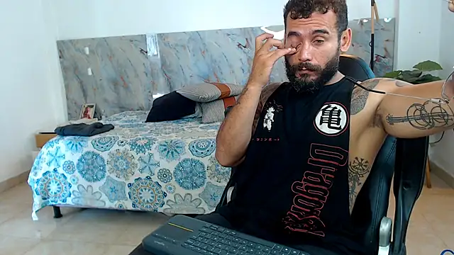 hanz col online show from November 17, 1:37 pm