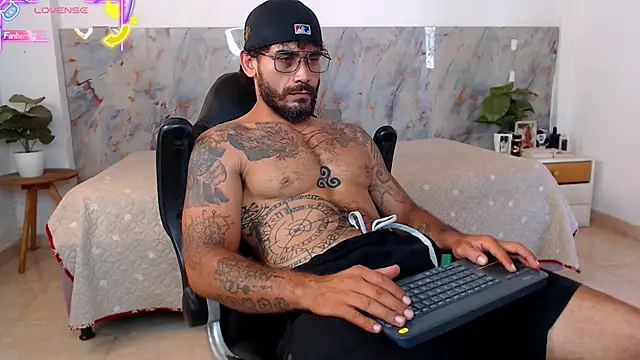 hanz col online show from July 13, 7:02 pm