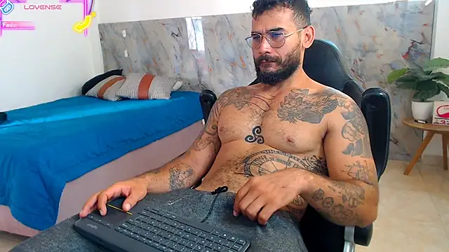 hanz col online show from October 31, 12:02 pm