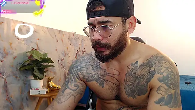 Snapshot of hanz_col chatting on September 22, 12:00 pm hanz col online show from September 22, 12:00 pm