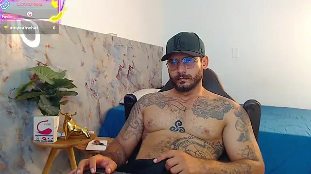 Snapshot of hanz_col chatting on September 26, 11:17 am hanz col online show from September 26, 11:17 am