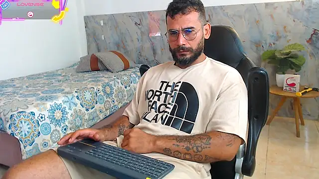 hanz col online show from October 27, 2:40 pm