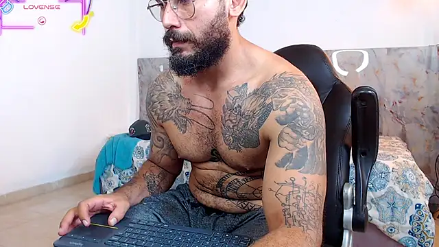 hanz col online show from November 30, 11:49 pm