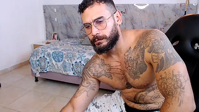 hanz col online show from November 24, 12:43 am