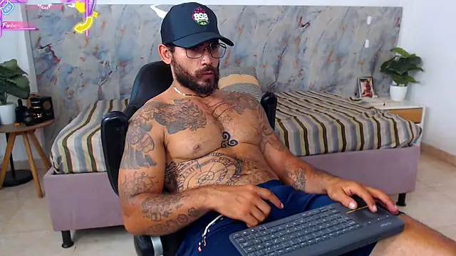 hanz col online show from April 24, 2:35 am