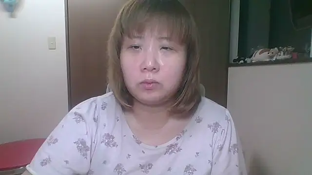 Snapshot of SAKU-RA-chan chatting on September 24, 10:22 am SAKU-RA-chan online show from September 24, 10:22 am
