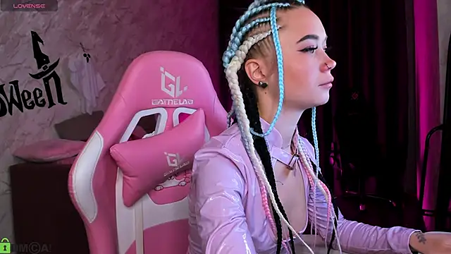 Kira yoon online show from October 31, 12:40 am