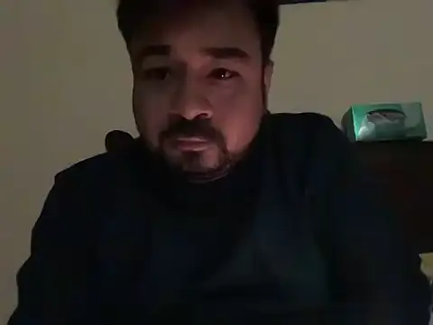 Snapshot of coolboy6566 chatting on December 22, 2:44 am coolboy6566 online show from December 22, 2:44 am