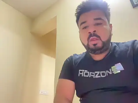 coolboy6566 online show from November 18, 8:17 am