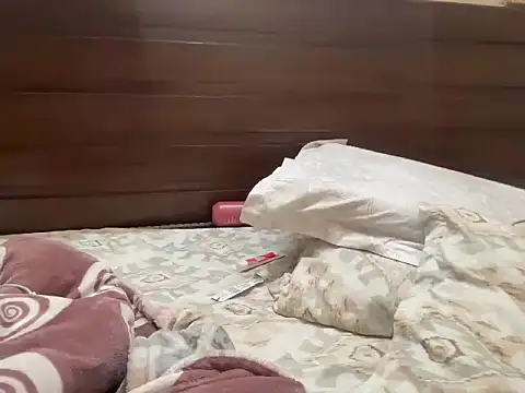 Snapshot of coolboy6566 chatting on February 21, 5:37 pm coolboy6566 online show from February 21, 5:37 pm