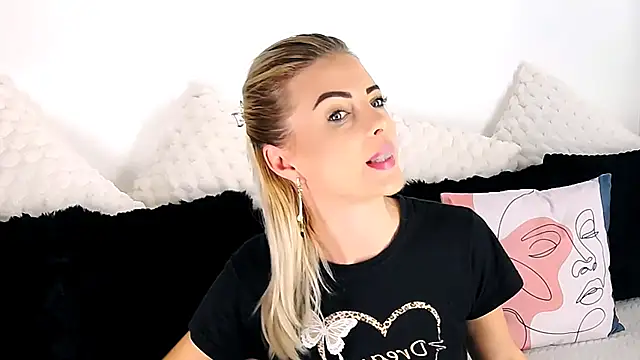 Aly girl1 online show from November 21, 8:46 am