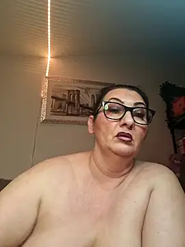 Snapshot of Genoveva73sexy chatting on February 24, 8:47 pm Genoveva73sexy online show from February 24, 8:47 pm