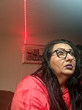 Snapshot of Genoveva73sexy chatting on March 19, 9:16 pm Genoveva73sexy online show from March 19, 9:16 pm