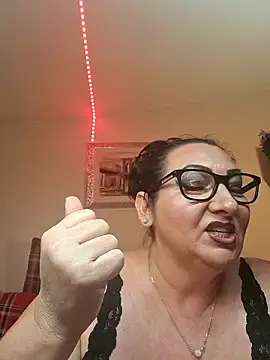 Snapshot of Genoveva73sexy chatting on February 4, 6:17 pm Genoveva73sexy online show from February 4, 6:17 pm
