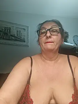 Snapshot of Genoveva73sexy chatting on September 30, 5:19 pm Genoveva73sexy online show from September 30, 5:19 pm