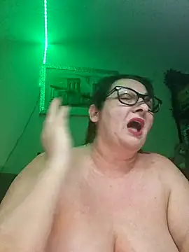 Snapshot of Genoveva73sexy chatting on February 18, 10:47 pm Genoveva73sexy online show from February 18, 10:47 pm