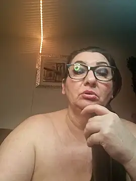 Snapshot of Genoveva73sexy chatting on March 6, 3:57 am Genoveva73sexy online show from March 6, 3:57 am