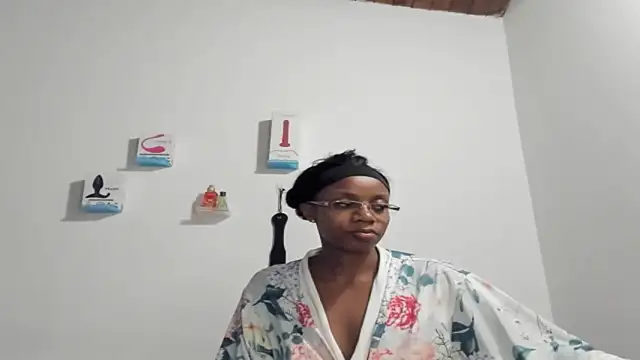 laisladecristal online show from March 19, 2:33 am