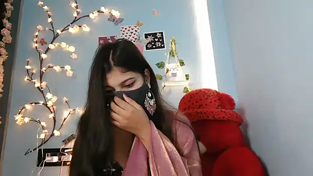 Reena Singh53 online show from November 1, 12:10 pm