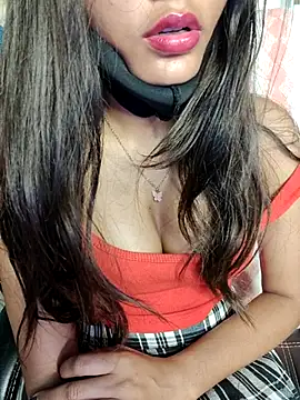 Snapshot of Reena_Singh53 chatting on February 27, 4:43 pm Reena Singh53 online show from February 27, 4:43 pm