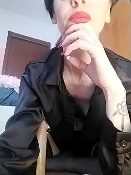 dahlia 82 online show from April 14, 9:47 am