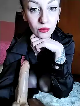 dahlia 82 online show from February 6, 10:33 am