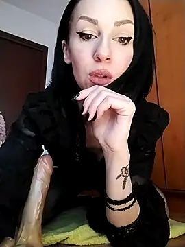 dahlia 82 online show from February 26, 9:20 am