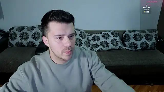 JohnnyStepBro online show from April 3, 9:32 pm