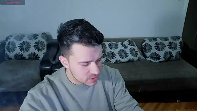 JohnnyStepBro online show from April 2, 1:51 pm