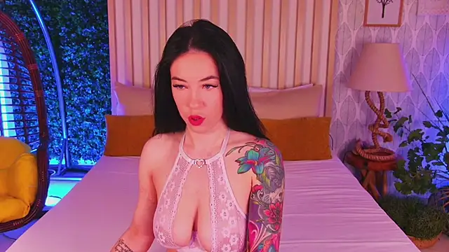 MadilynFox online show from January 16, 8:13 pm