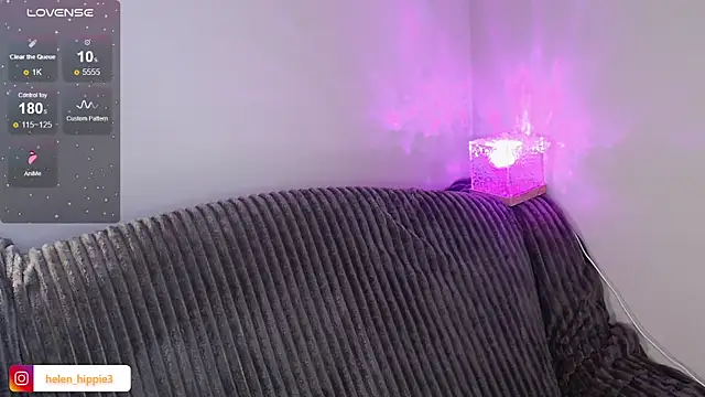 Snapshot of FoxRineHelen chatting on October 13, 2:51 pm FoxRineHelen online show from October 13, 2:51 pm