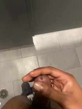 Snapshot of zeekBbc chatting on February 27, 1:11 pm zeekBbc online show from February 27, 1:11 pm