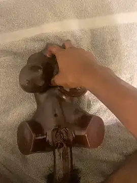 Snapshot of zeekBbc chatting on February 12, 9:10 am zeekBbc online show from February 12, 9:10 am