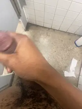 Snapshot of zeekBbc chatting on February 22, 8:53 pm zeekBbc online show from February 22, 8:53 pm