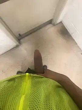 Snapshot of zeekBbc chatting on February 1, 11:27 pm zeekBbc online show from February 1, 11:27 pm