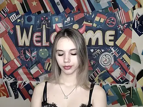  StAcY online show from October 31, 7:38 am